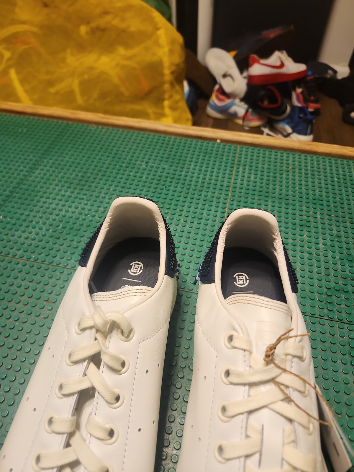 Adidas Stan Smith Men’s Size 9.5 Athletic Shoes White Blue Casual Sneakers