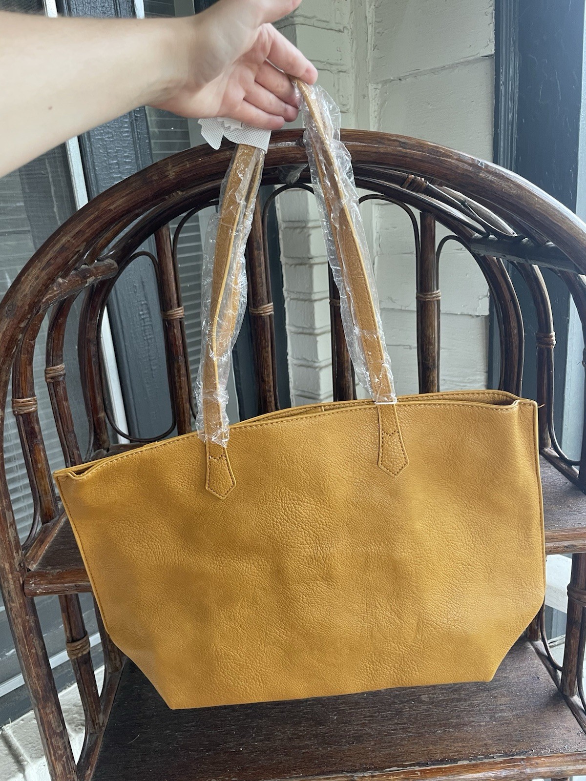 Urban Expressions Large Yellow Pebbled Tote Zip Top, Inner Pockets, Gold HW -NWT