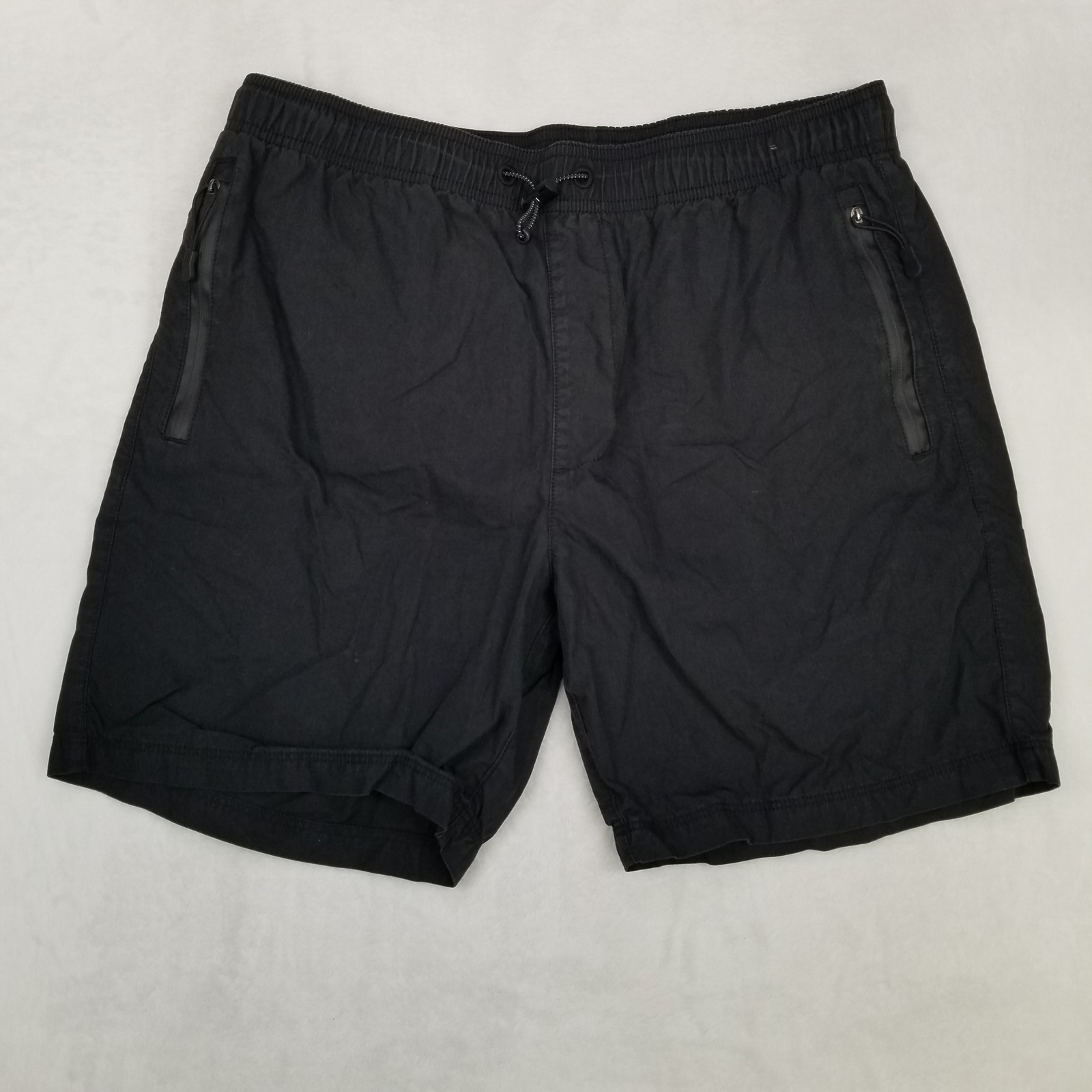 RVCA Men’s Black Hybrid Swim Athletic Shorts Size Medium Zipper Pockets Casual
