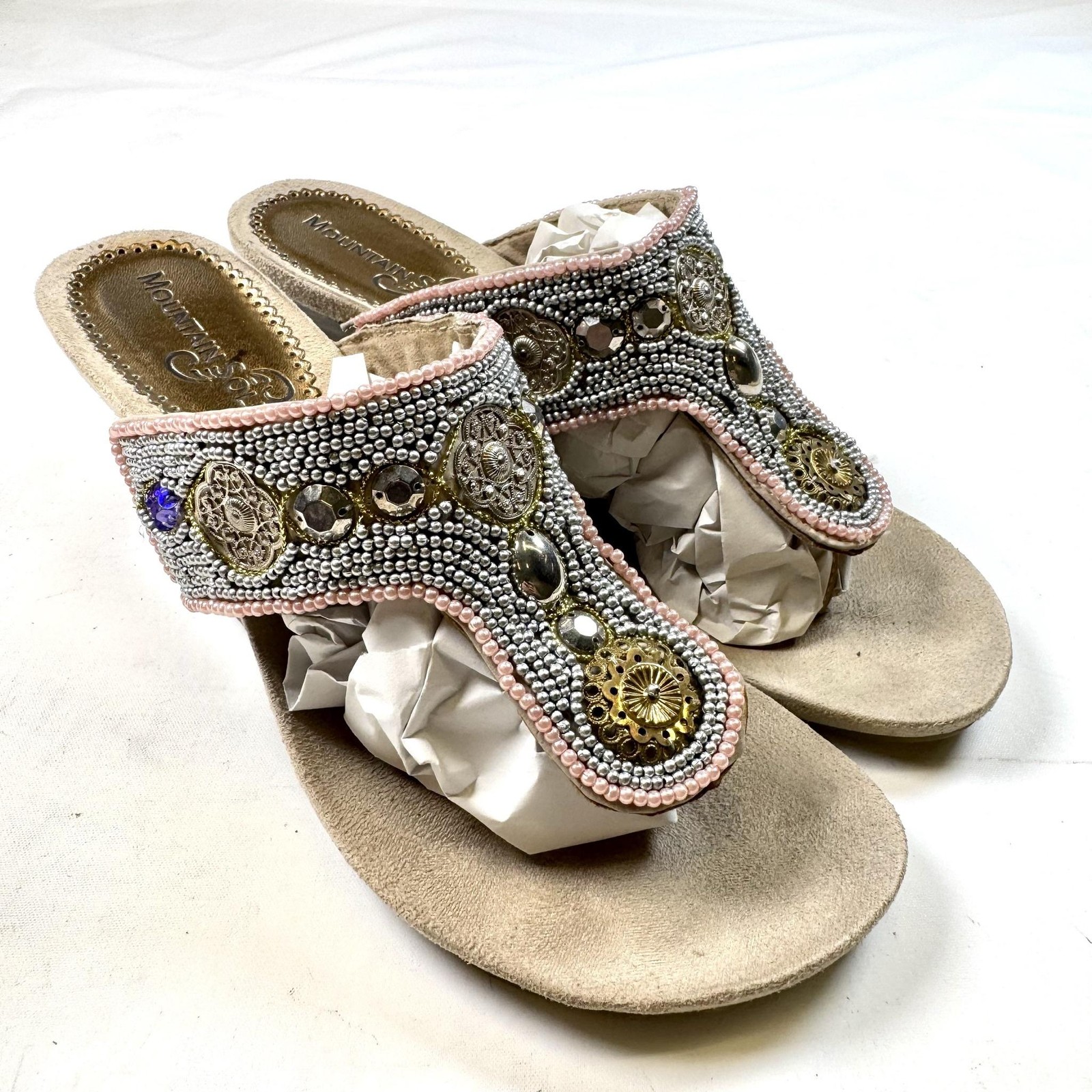 Mountain Sole Lee Shoes Womens Size 8 Beige Beaded Boho Wedge Thong Sandals