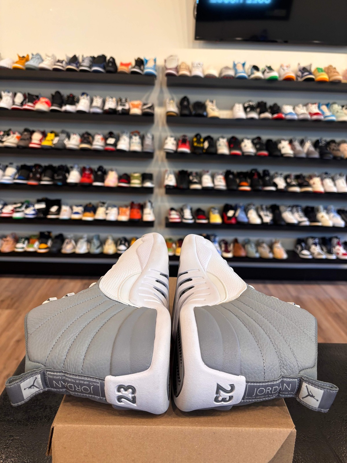 Air Jordan 12 Stealth Size 10.5 Pre-Owned CT8013-015 Grey White