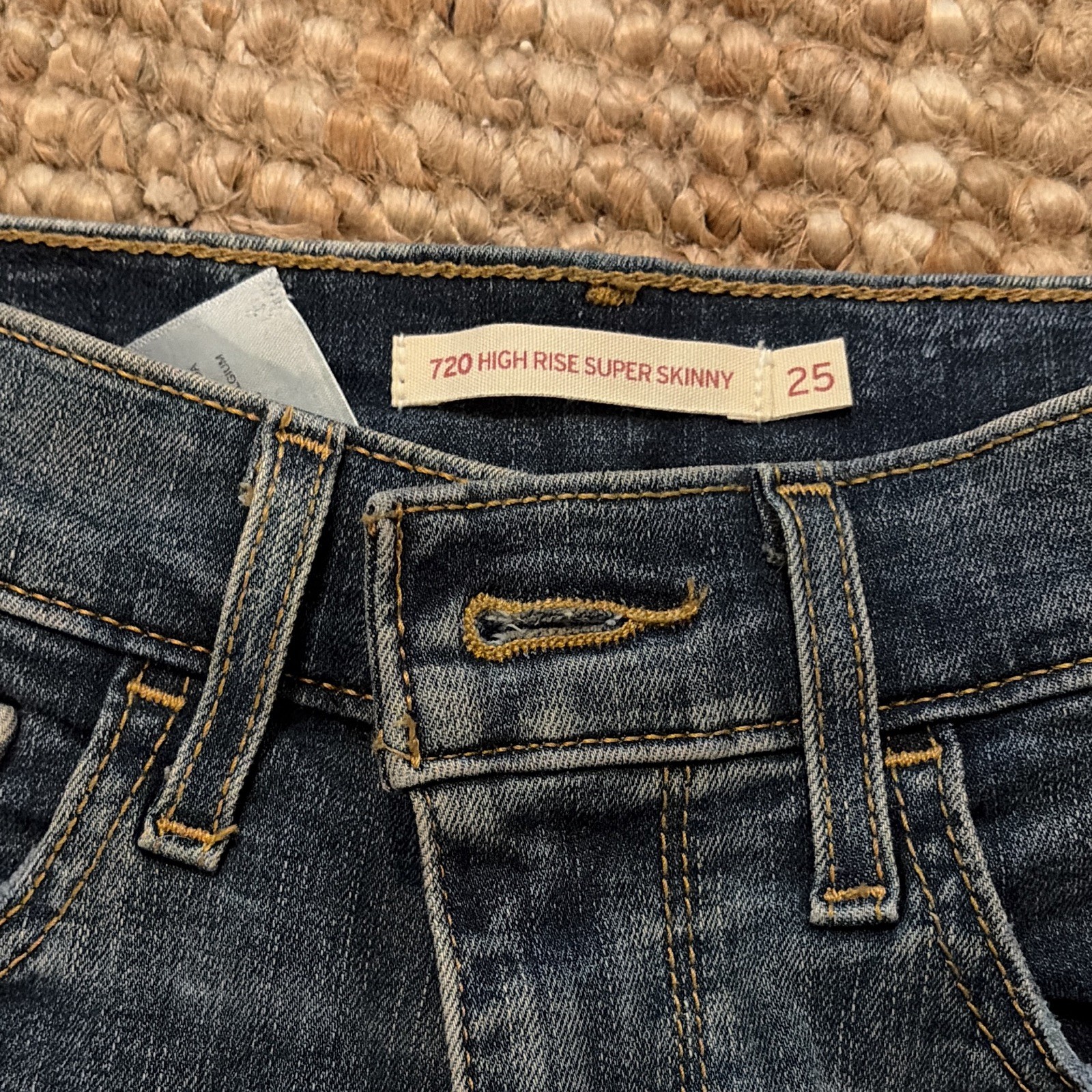 Levi’s 720 high rise super skinny jeans