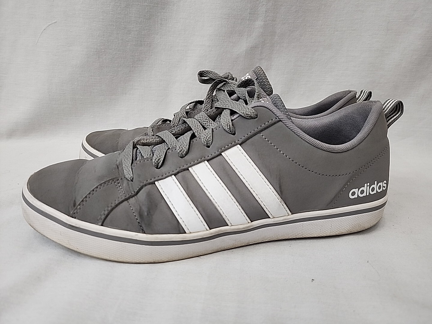 Salty Adidas VS Pace Trainers Gray Men’s 10 US