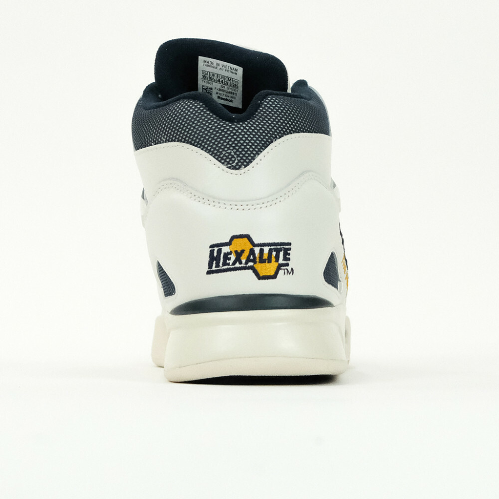 Reebok Pump Omni Zone II Chalk Size 8.5 GY5301 Chalky Navy Gold