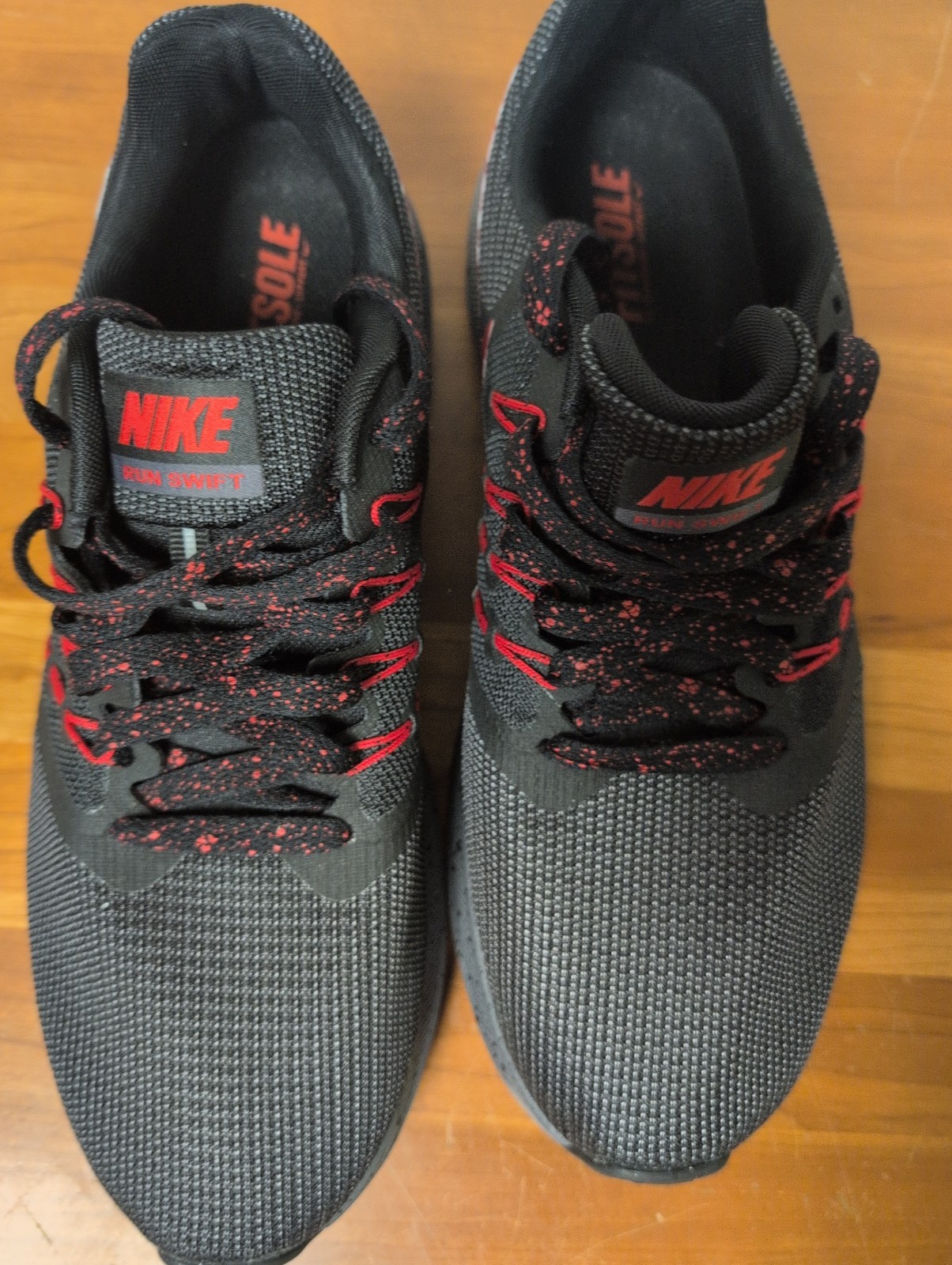 Nike Run Swift AR1945 001 Black Red Speckled Laces Size Men 8 Women 9.5