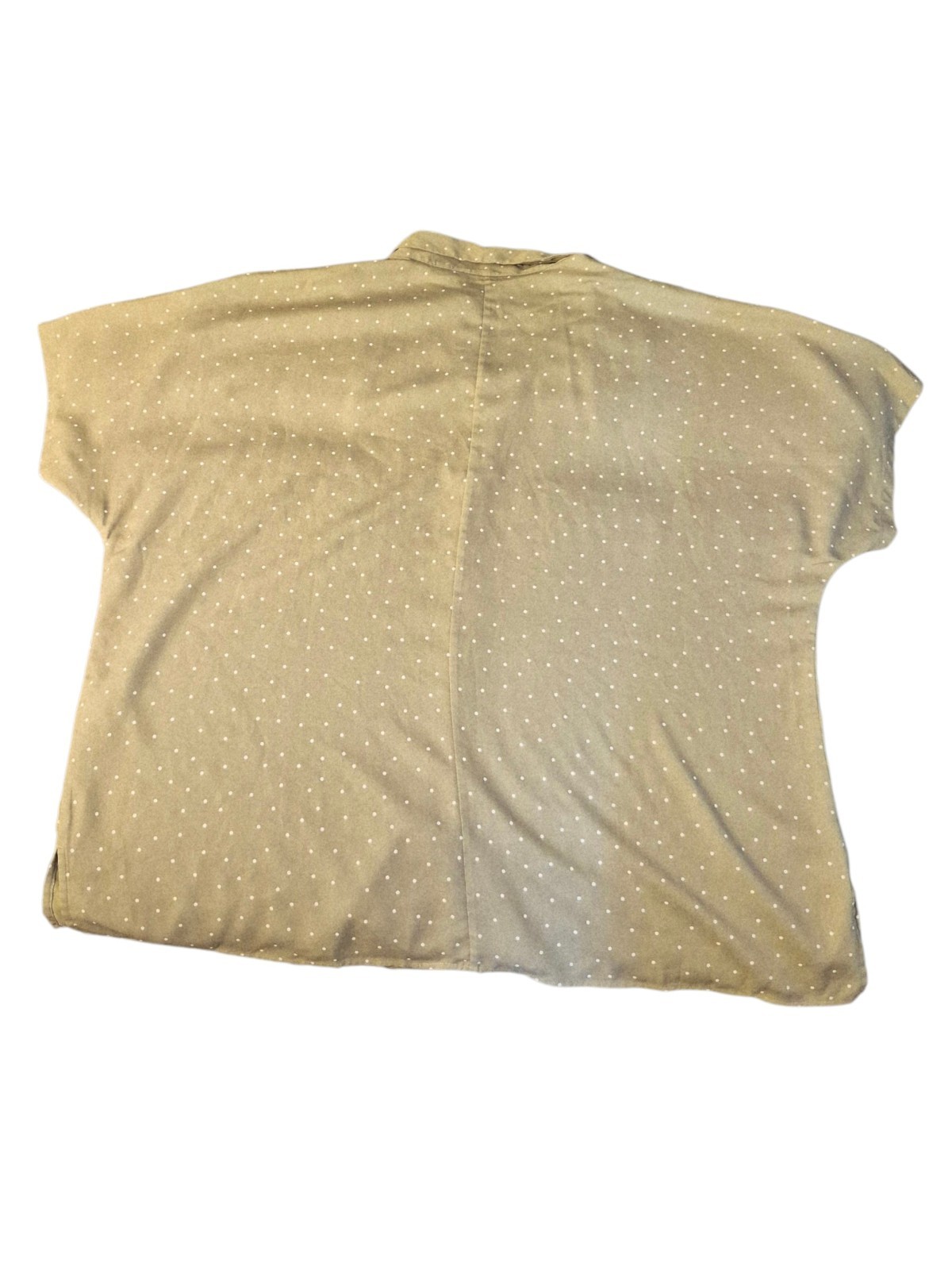 UNIQLO Sage Green Polka Dot Rayon Blend Button Down Blouse Women’s Large Y2K