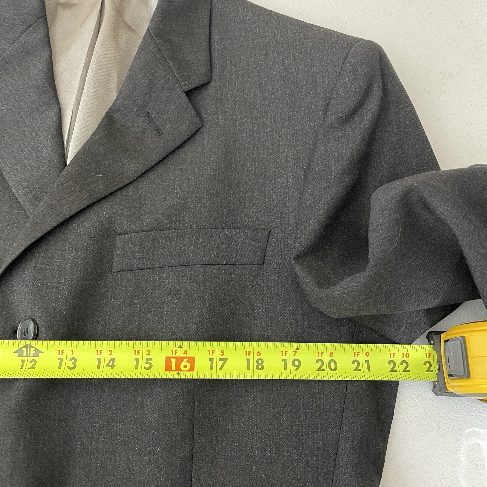 Axcess 2 Piece Suit Mens 40R 32×30 Dark Gray Solid 100% Wool Three Buttons Pants