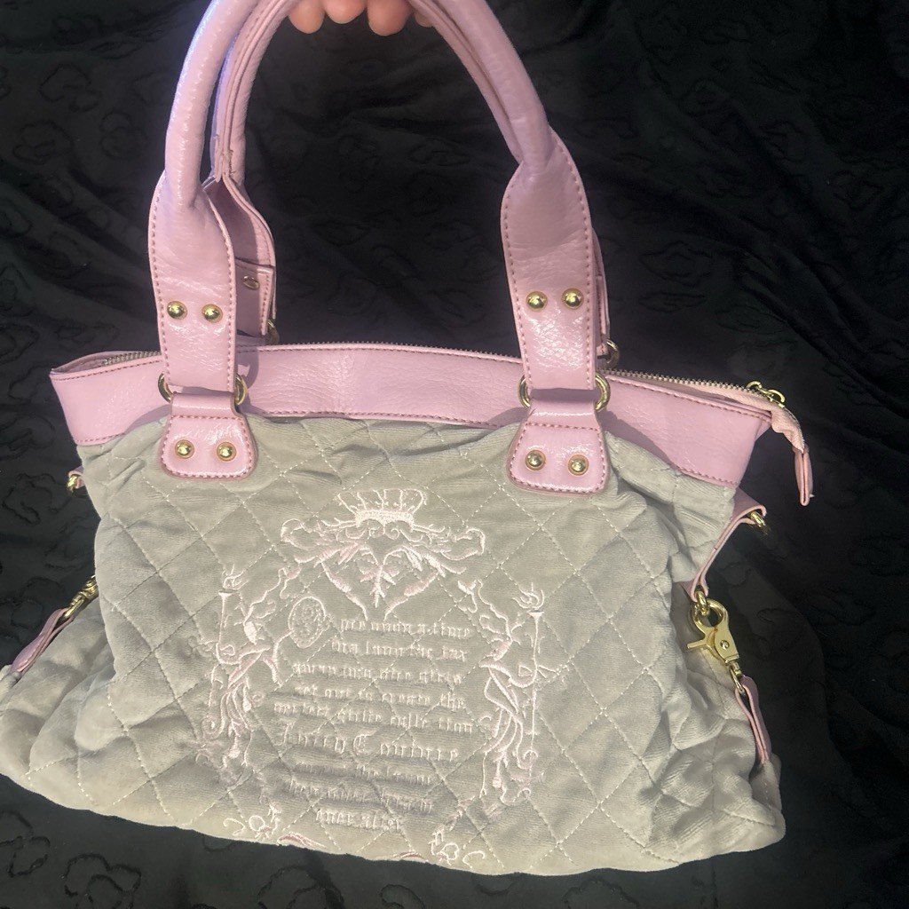 Quilted Juicy Couture shoulder bag with grey and pink Once Upon a Time (stain)