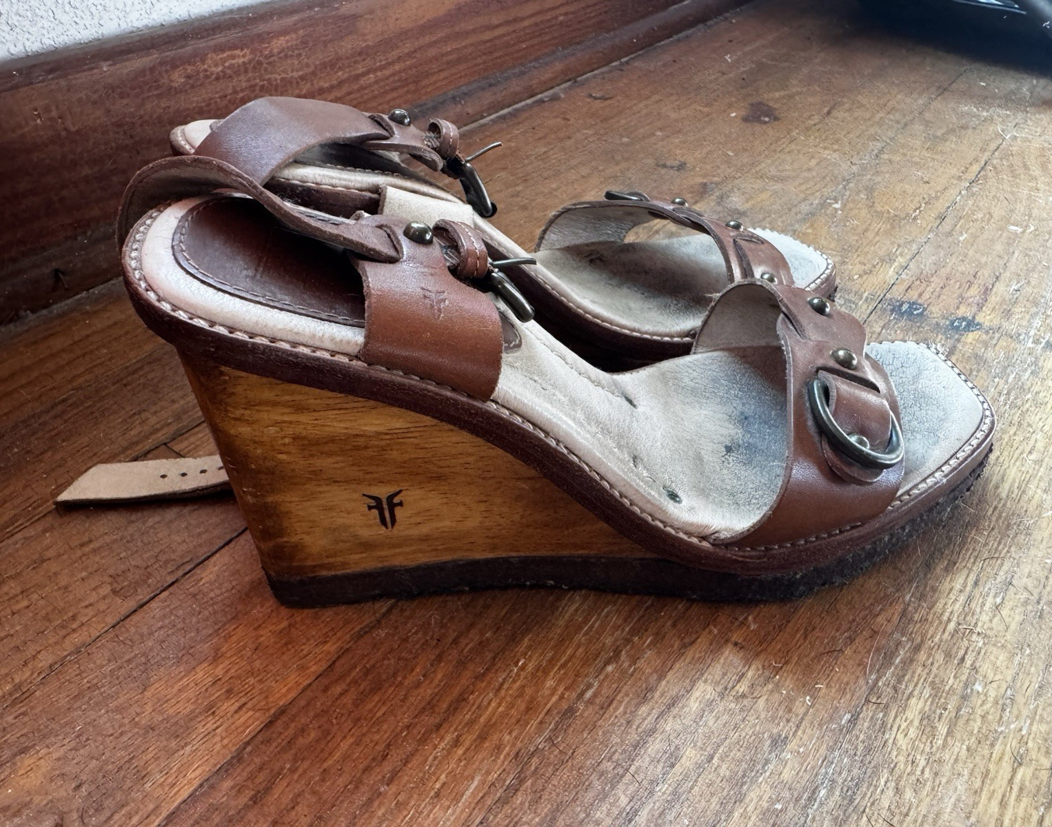 Frye Women’s Leather Wedge Sandals Brown/Beige Open Toe Ankle Strap 9