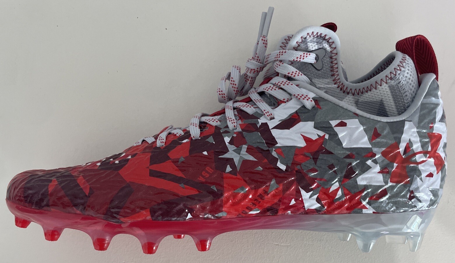 LIMITED EDITION FREEDOM UNDER ARMOUR SPOTLIGHT CLONE MC LE FOOTBALL CLEATS 12.5