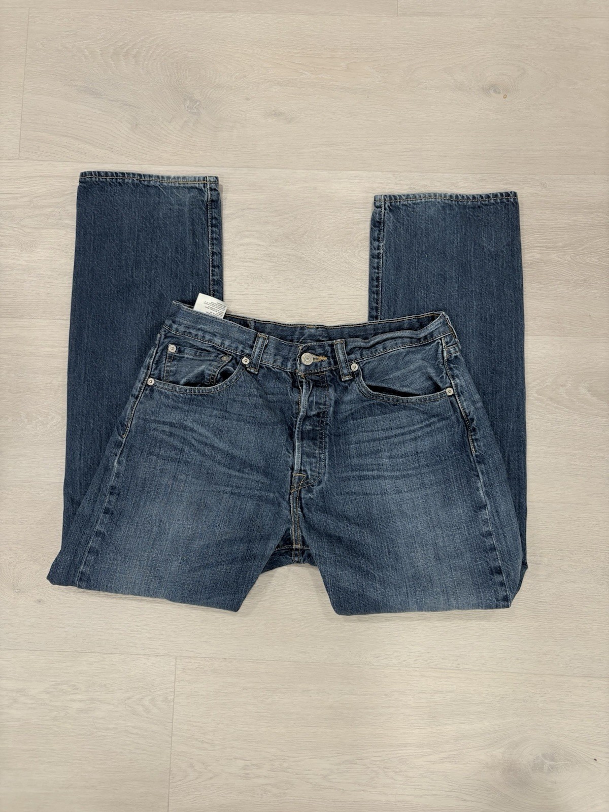 Levi’s 501 Jeans W30 L30 Blue Button Fly Straight Leg Denim Medium Wash Blue