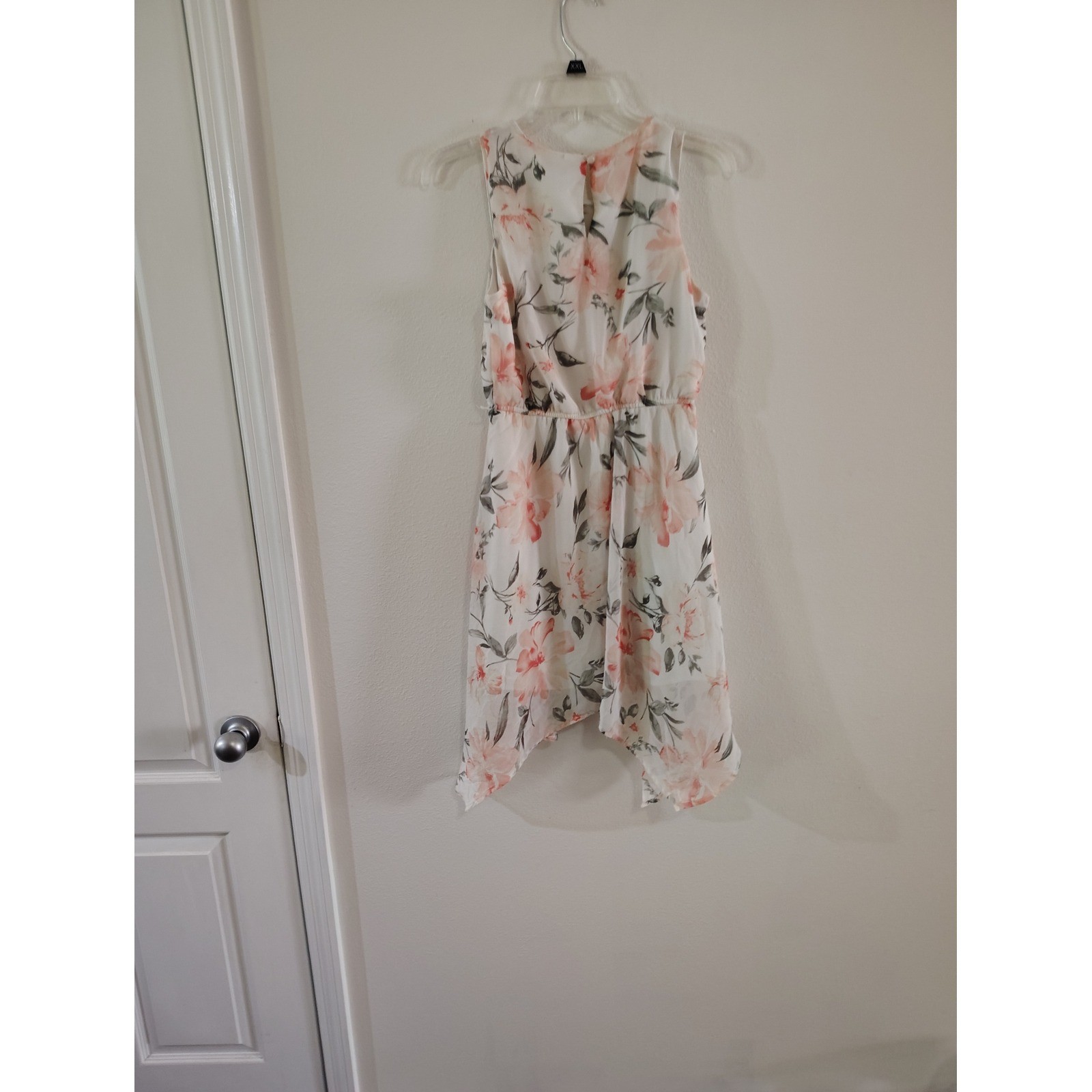 AUW Sleeveless Floral Handkerchief Hem Dress White Pink Small Floral Print