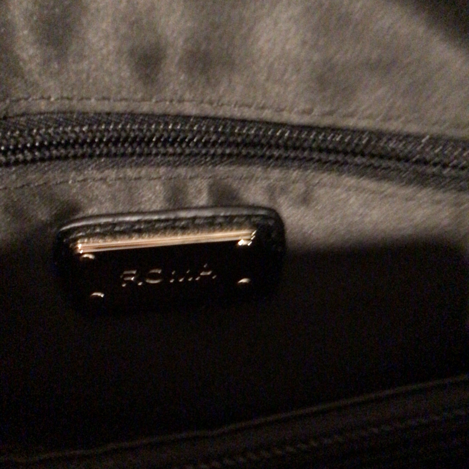 Roma Concealed Carry Purse- multiple straps for easy wear.