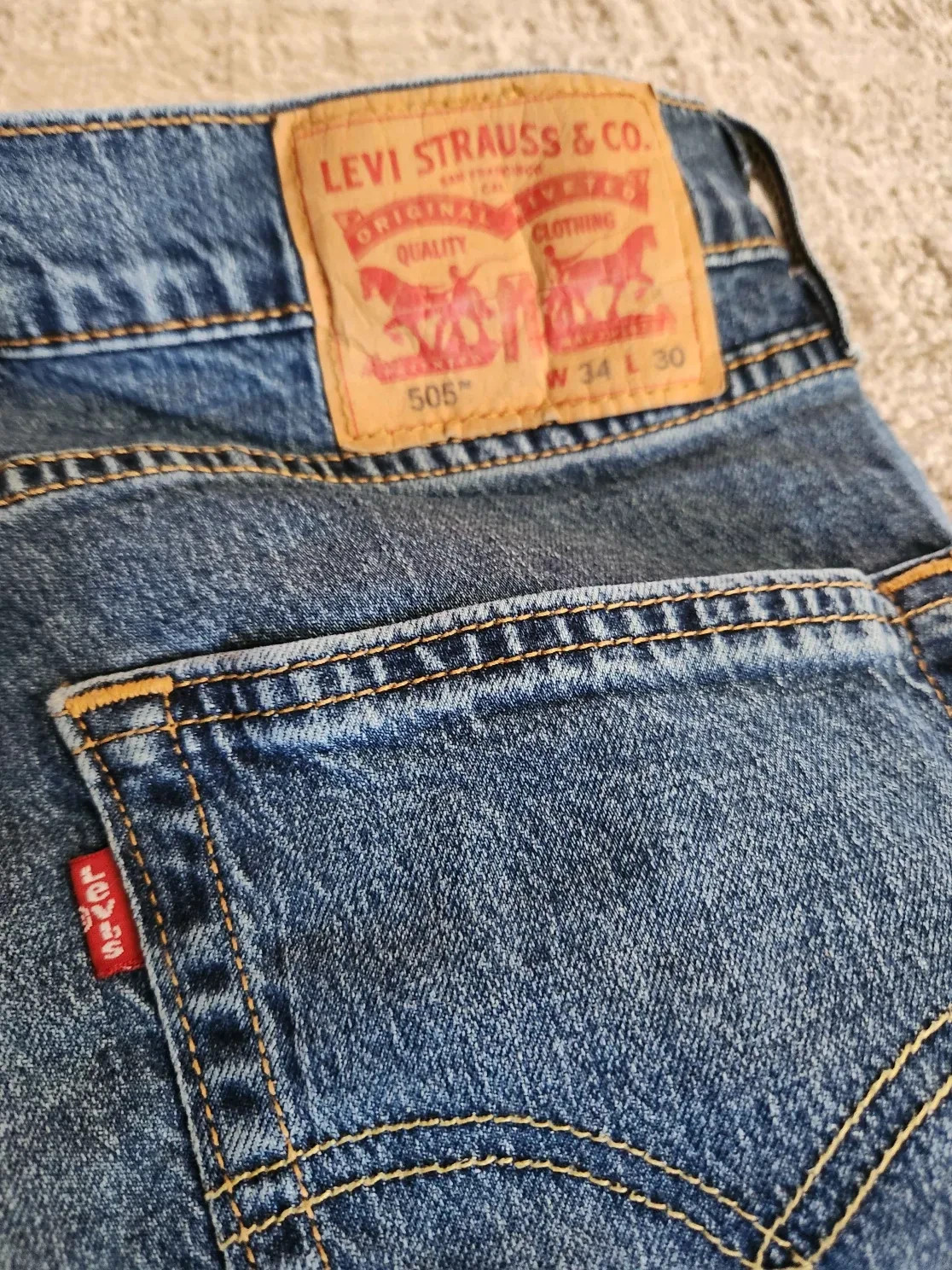Levi’s Strauss & Co Men’s 505 Series Blue Straight Leg Denim Jeans Size: 34×30