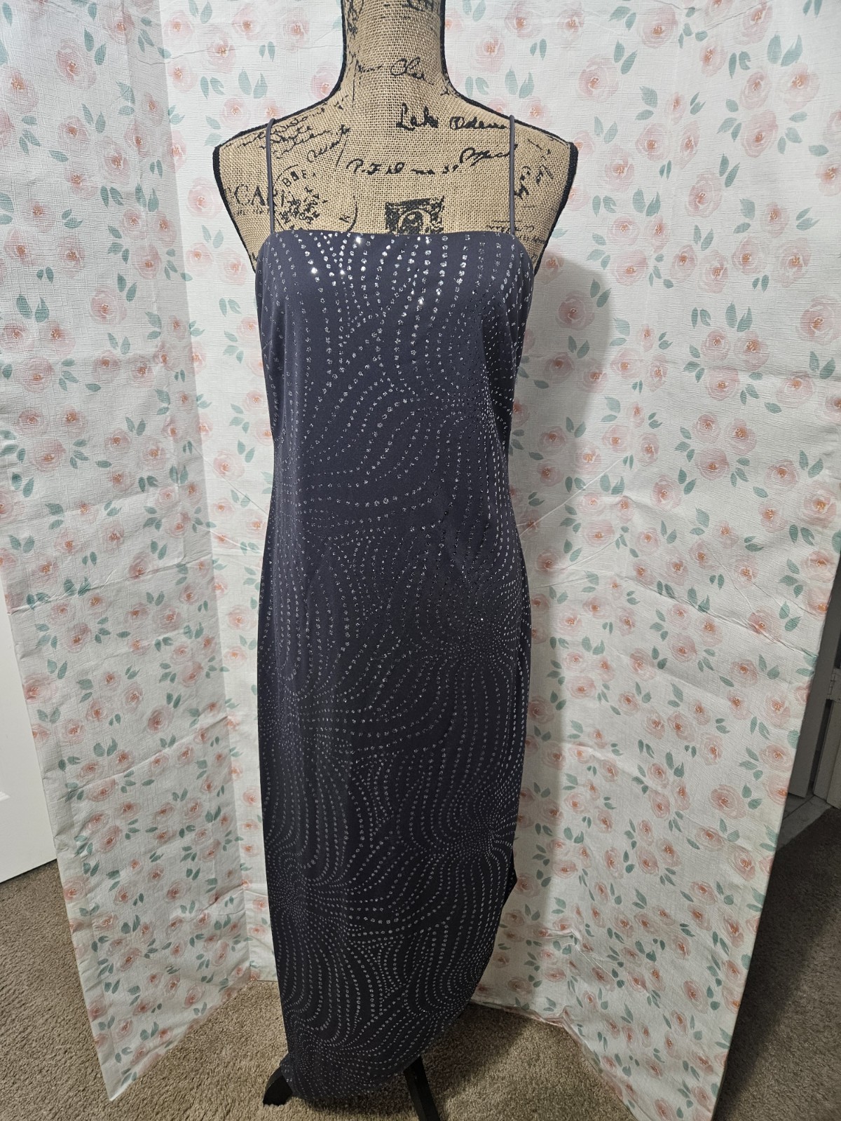 ARIANNA, WOMEN’S GRAY POLY SLEEVELESS MAXI GLITTERY EVENING GOWN SIZE 8