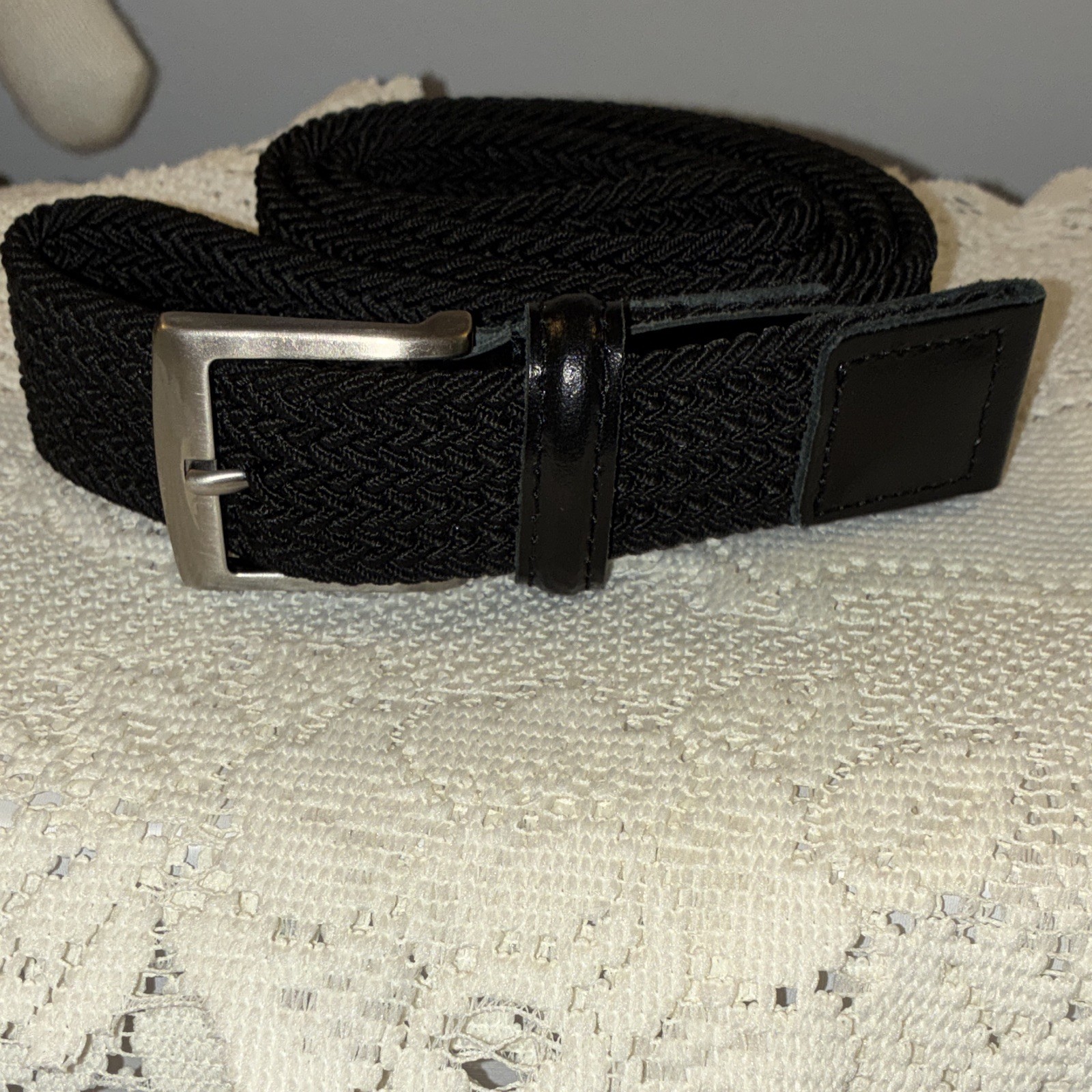 Men’s Black Braided/Woven Elastic Belt Adjustable Buckle Solid 1.5″ Sz 44