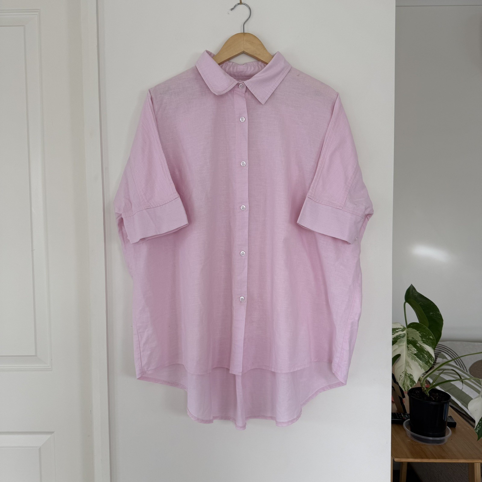 SNDYS pink linen blend button up shirt