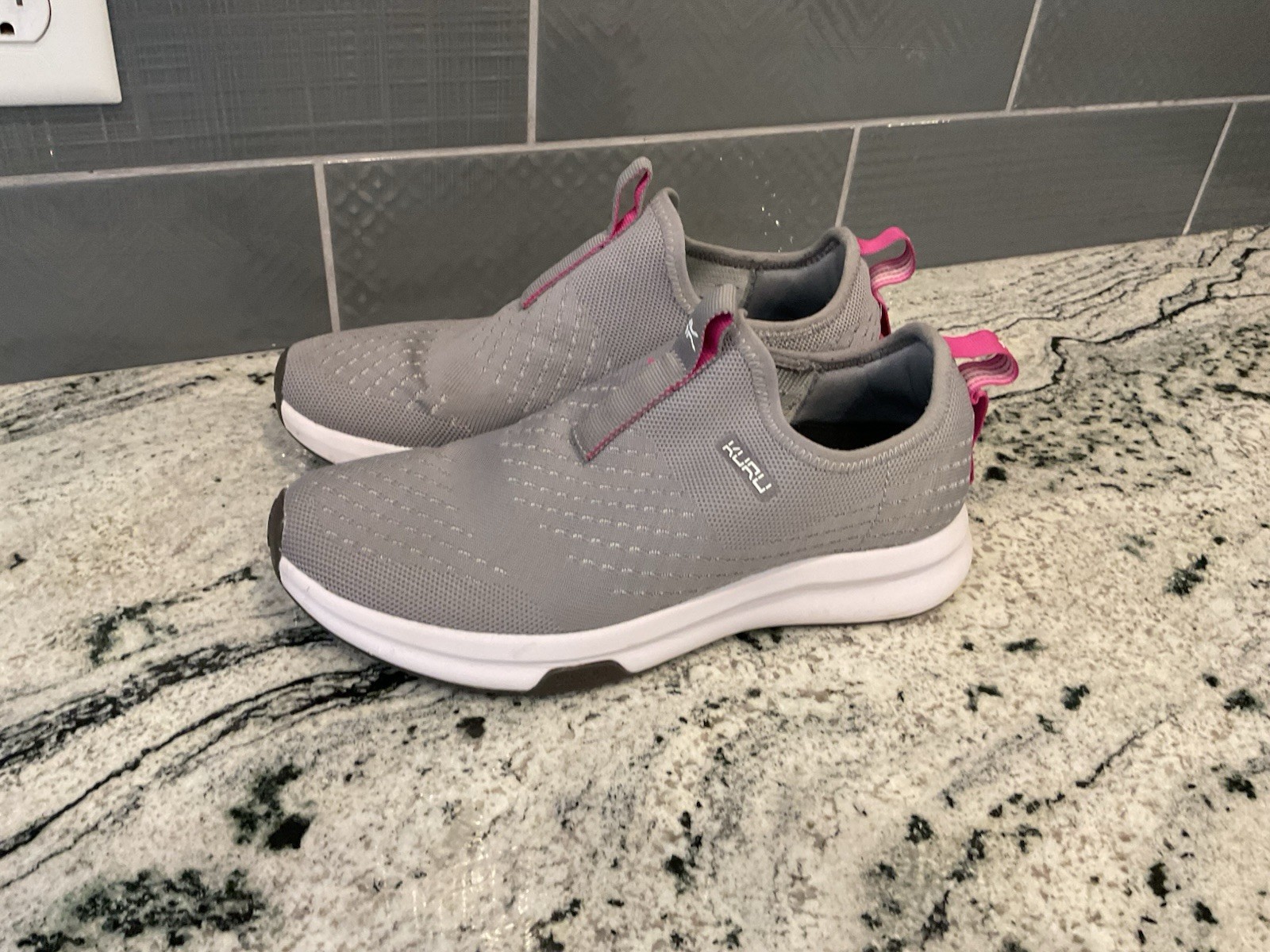 Kuru Atom Slip On Tennis Sneakers Shoes Gray Berry 8.5