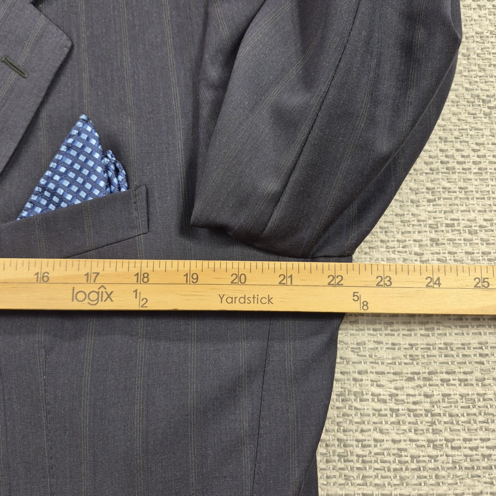Salvatore Ferragamo Suit Jacket Mens IT 56 44 Gray Stripe Wool Two Button Italy