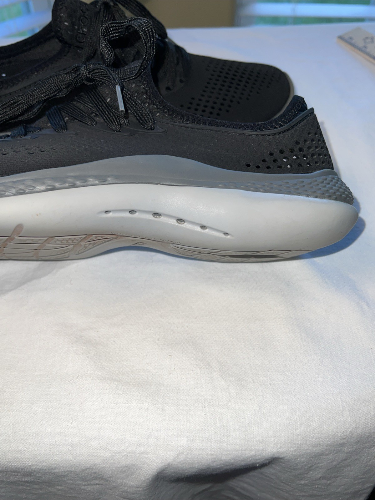 Crocs LiteRide 360 Pacer Black Slate Grey Athletic Shoe Men Sz 8 Lace Up Casual