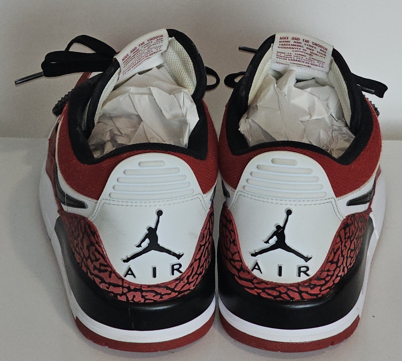 Size 10 – Air Jordan Legacy 312 Low Chicago Red Good Condition