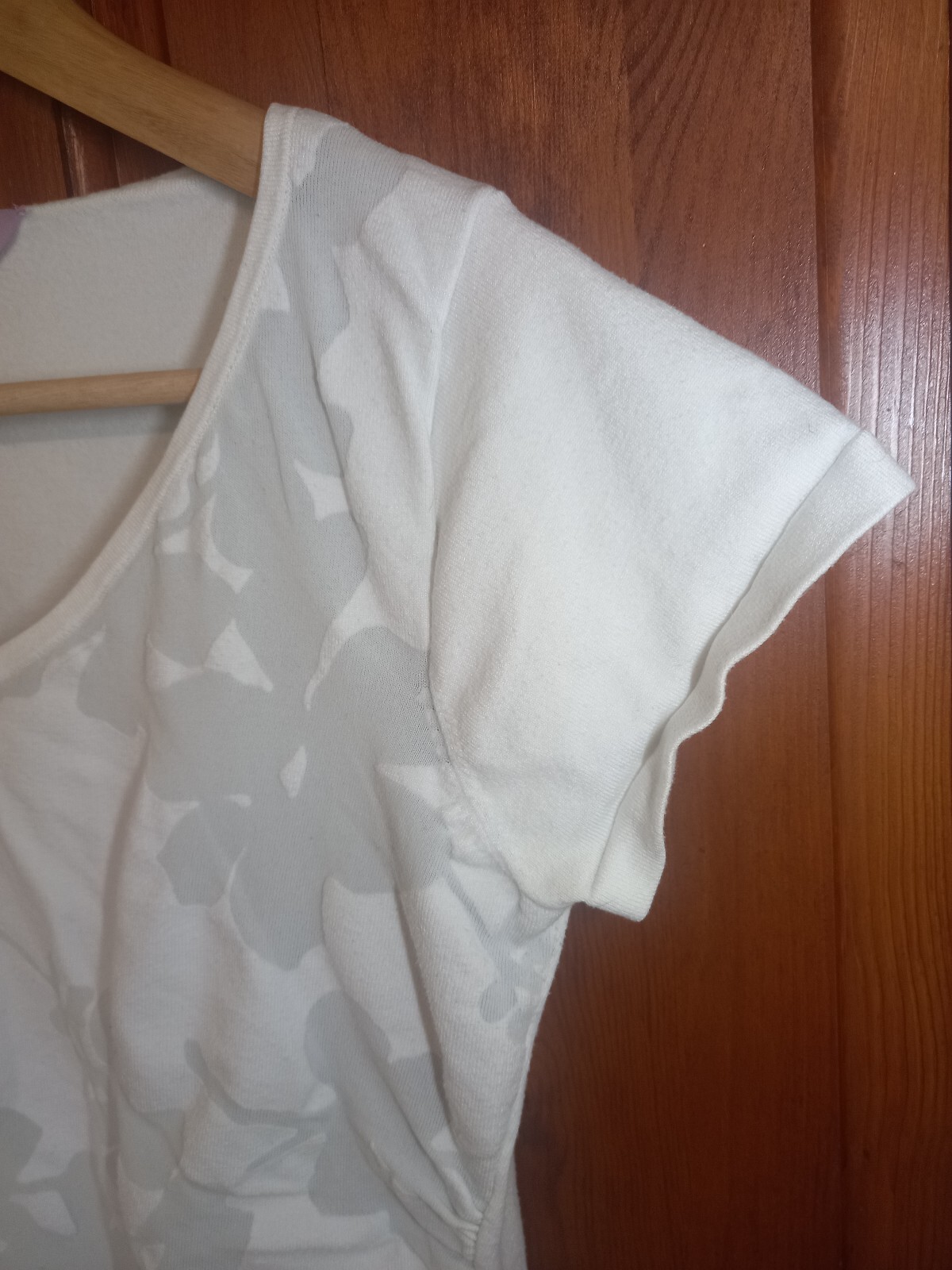 Phase Eight V Neck Leticia Burnout Floral White & Grey Top Tee | Size UK 12