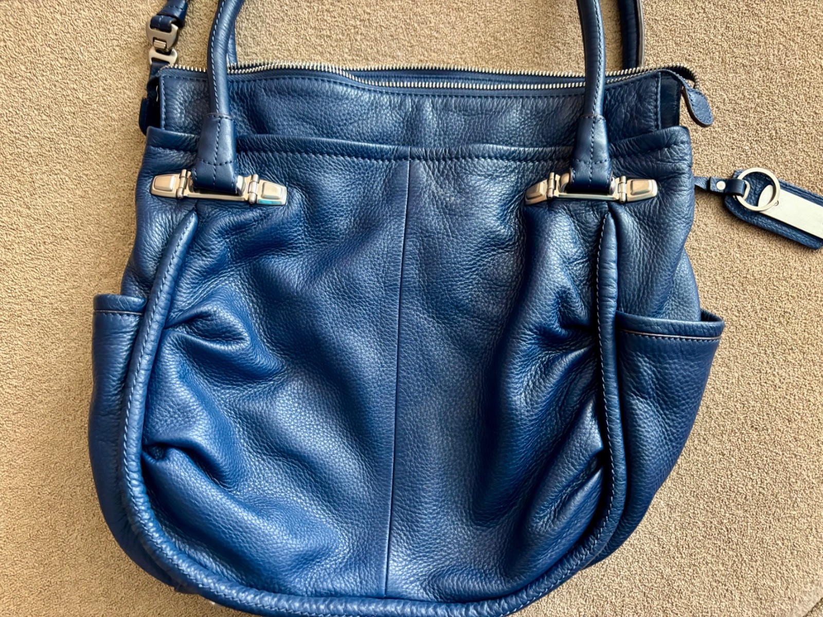 beautiful Royal blue Makowsky pebbedleather handbag, large with two side pockets