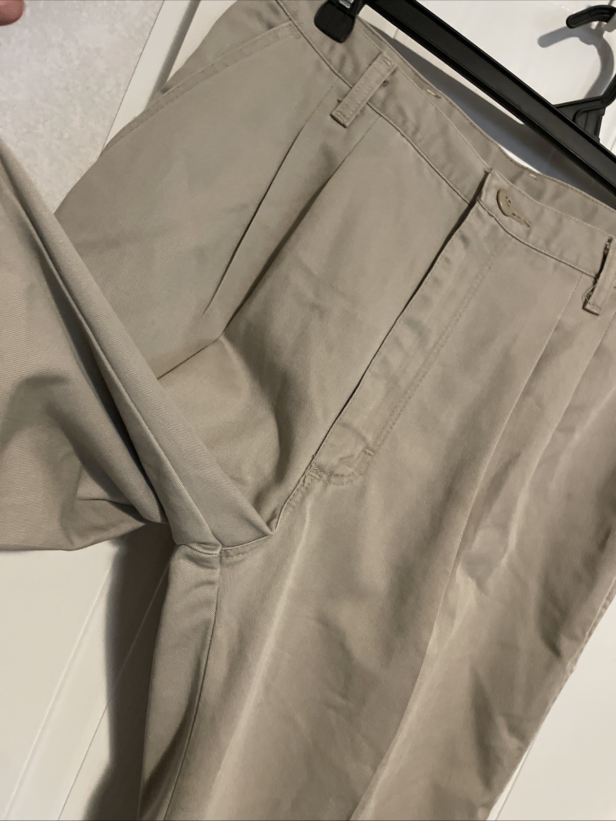 Vintage ACTUAL 90s Wrangler Khaki Pants Mens Size 34×36 Pleated Chinos Twill USA