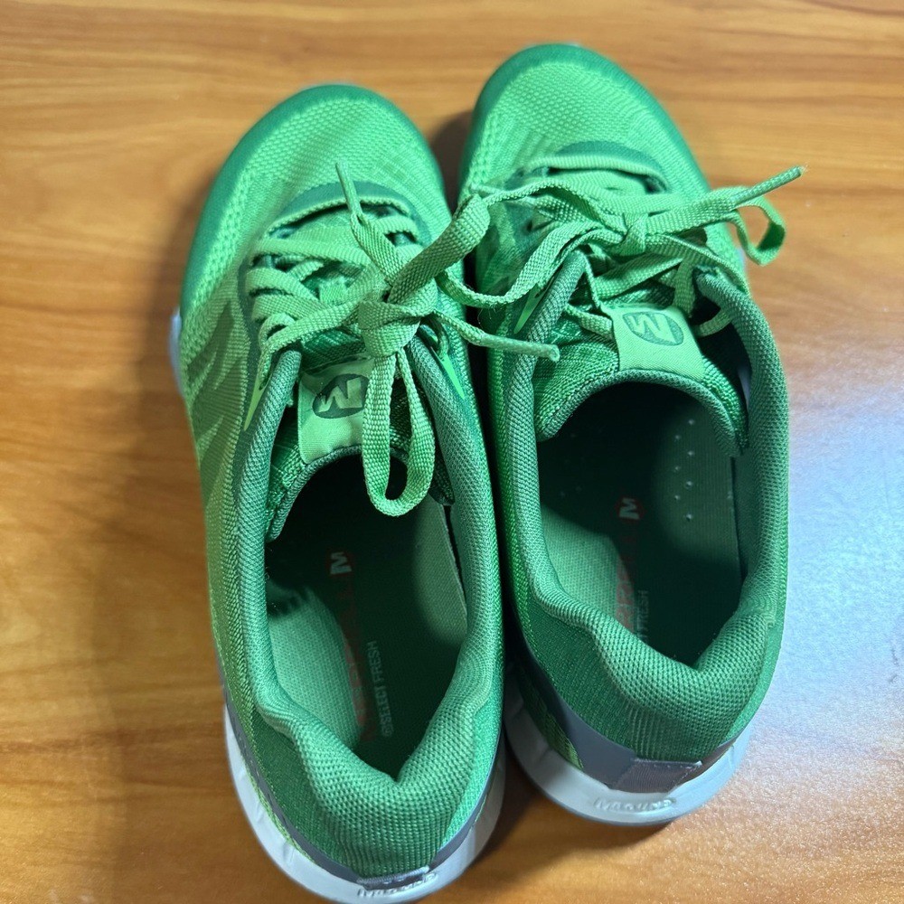Merrell Men’s Versent Casual Lightweight Breathable Sneaker Fabric Lime Green 9