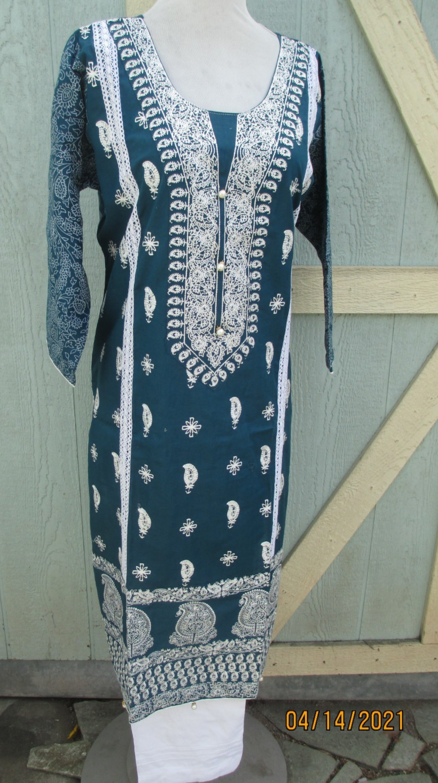 pakistani beautfull emboridery lawn cotton pant kameez size X bust 44