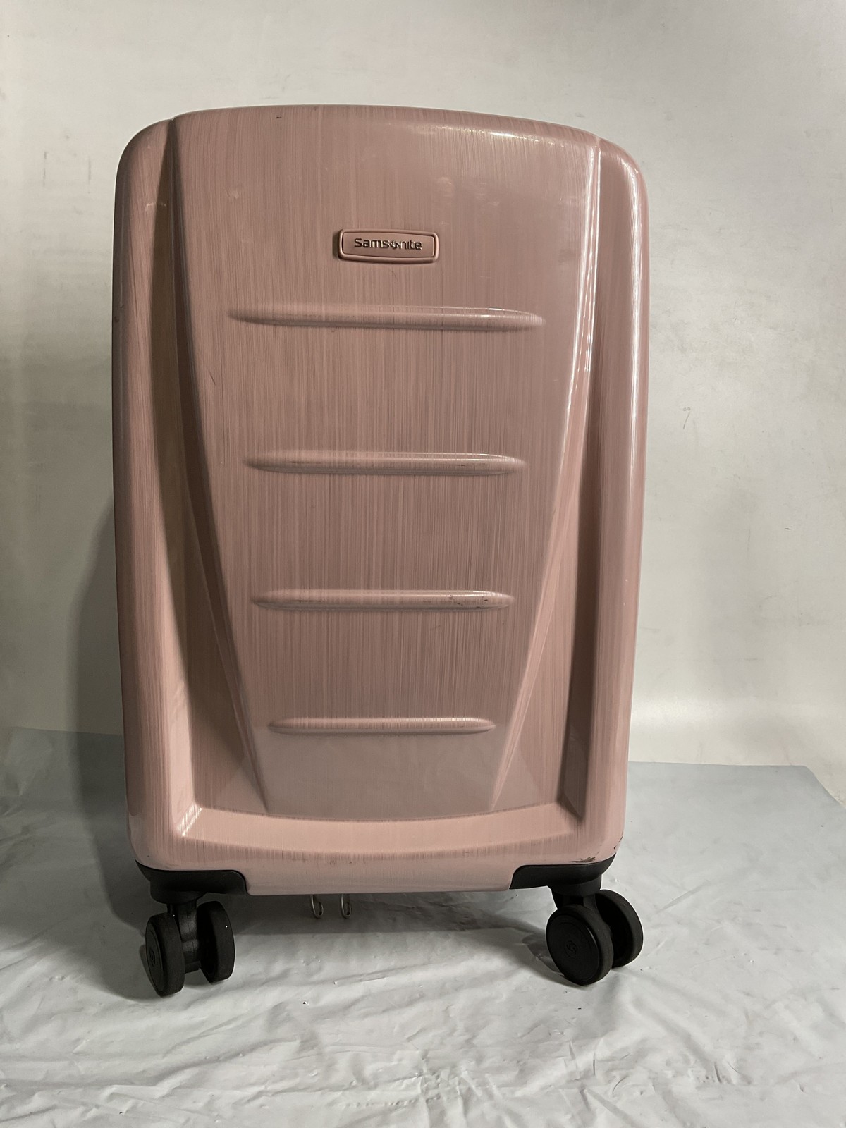 Samsonite Winfield 2 Hardside Luggage Arctic Pink Carry On 20 Inch U19
