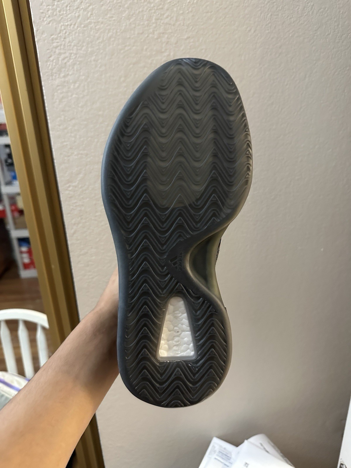 Size 9 – adidas Yeezy Quantum Onyx (ONE RIGHT SHOE ONLY)