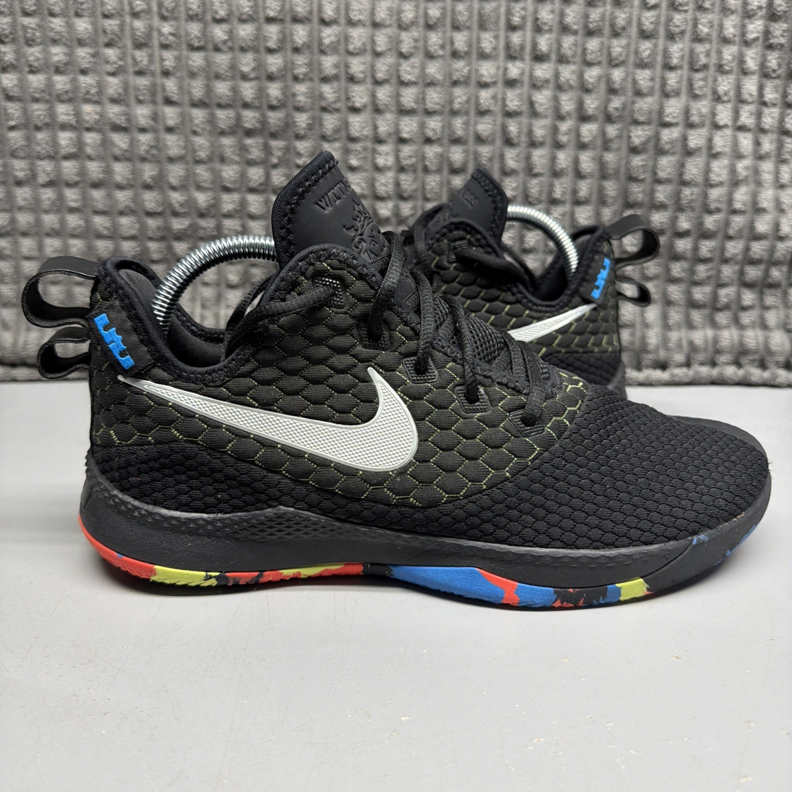 Nike Air LeBron James Witness III 3 Black Multi Color AO4433-009 Men Size 8.5 A+