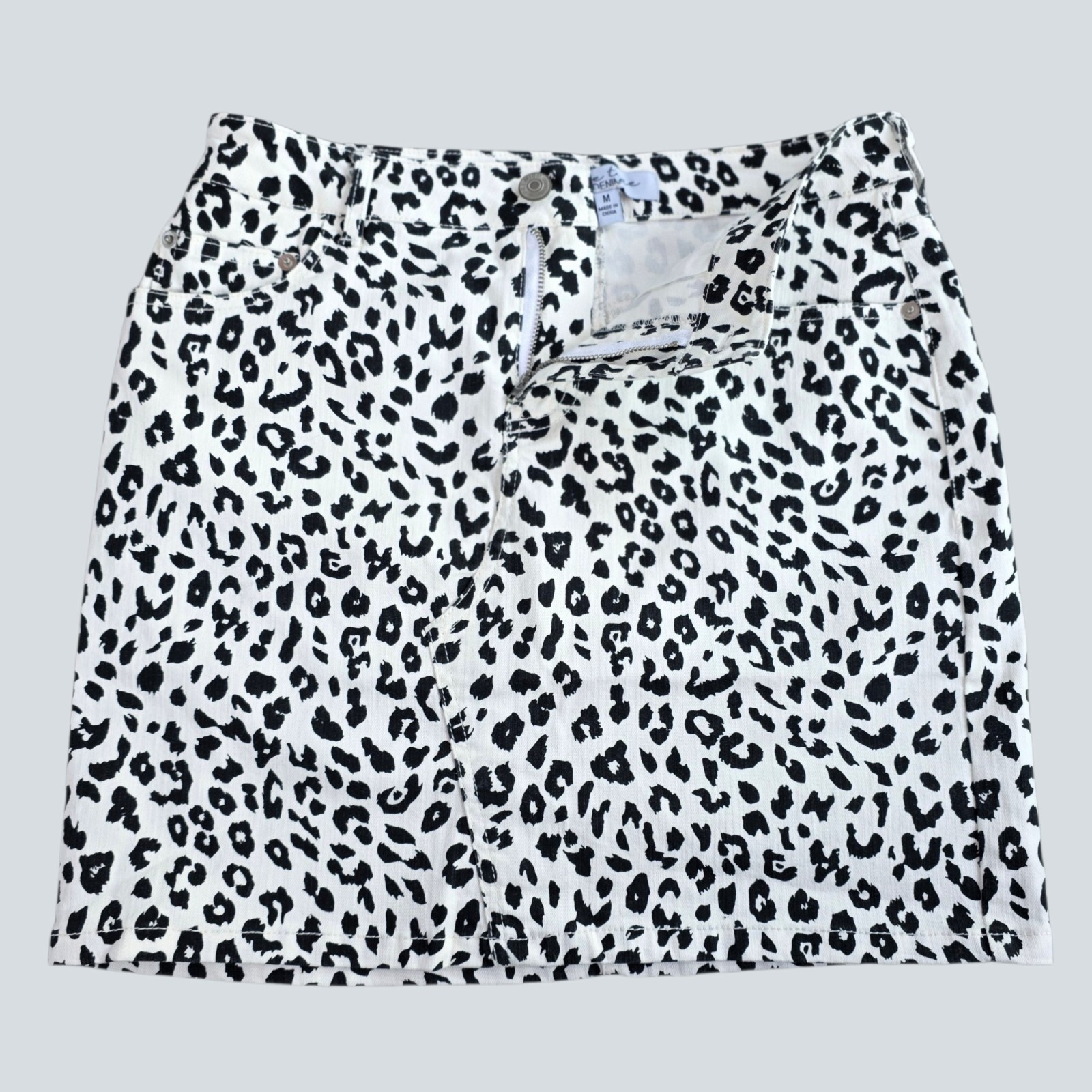 Love Tree Leopard Print Denim Mini Skirt Womens M Black White Y2K Indie Grunge