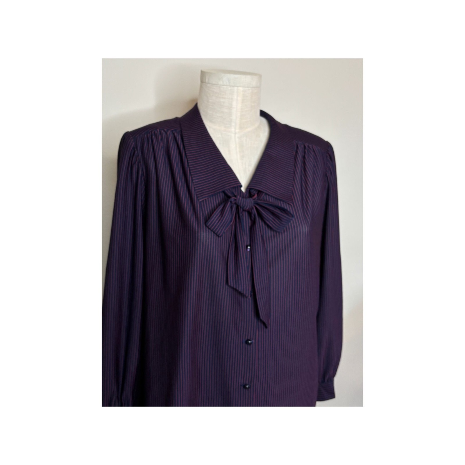 Vintage 80s TopNotch brand blouse, Deep navy and red pinstripe L