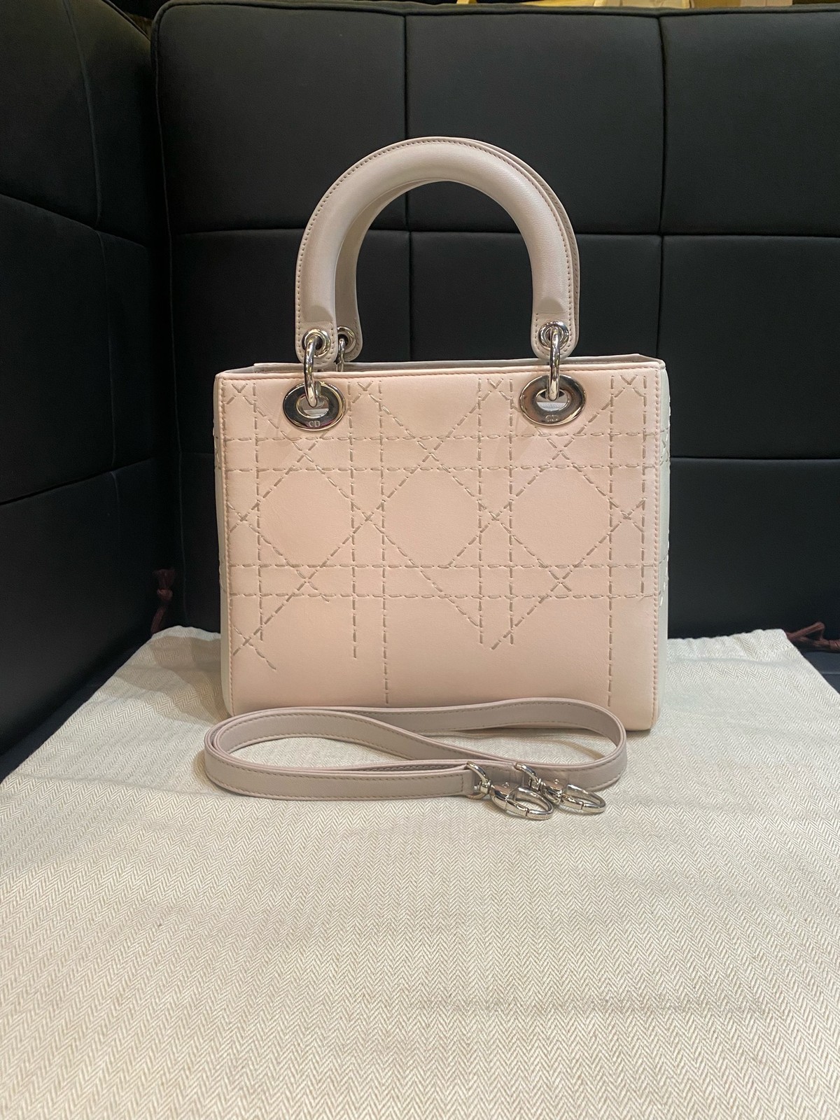 Dior Pre-Owned Authentic Luxury Handbag 24×11×20 Free Tracked Shipping