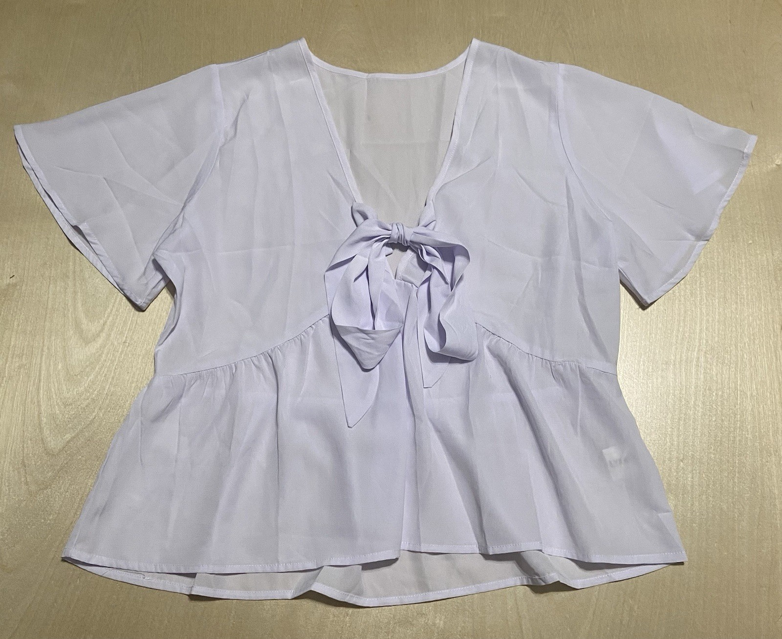 LYANER Women’s Size Medium Ruffle Short Sleeve V-neck Front Tie Blouse in Purple