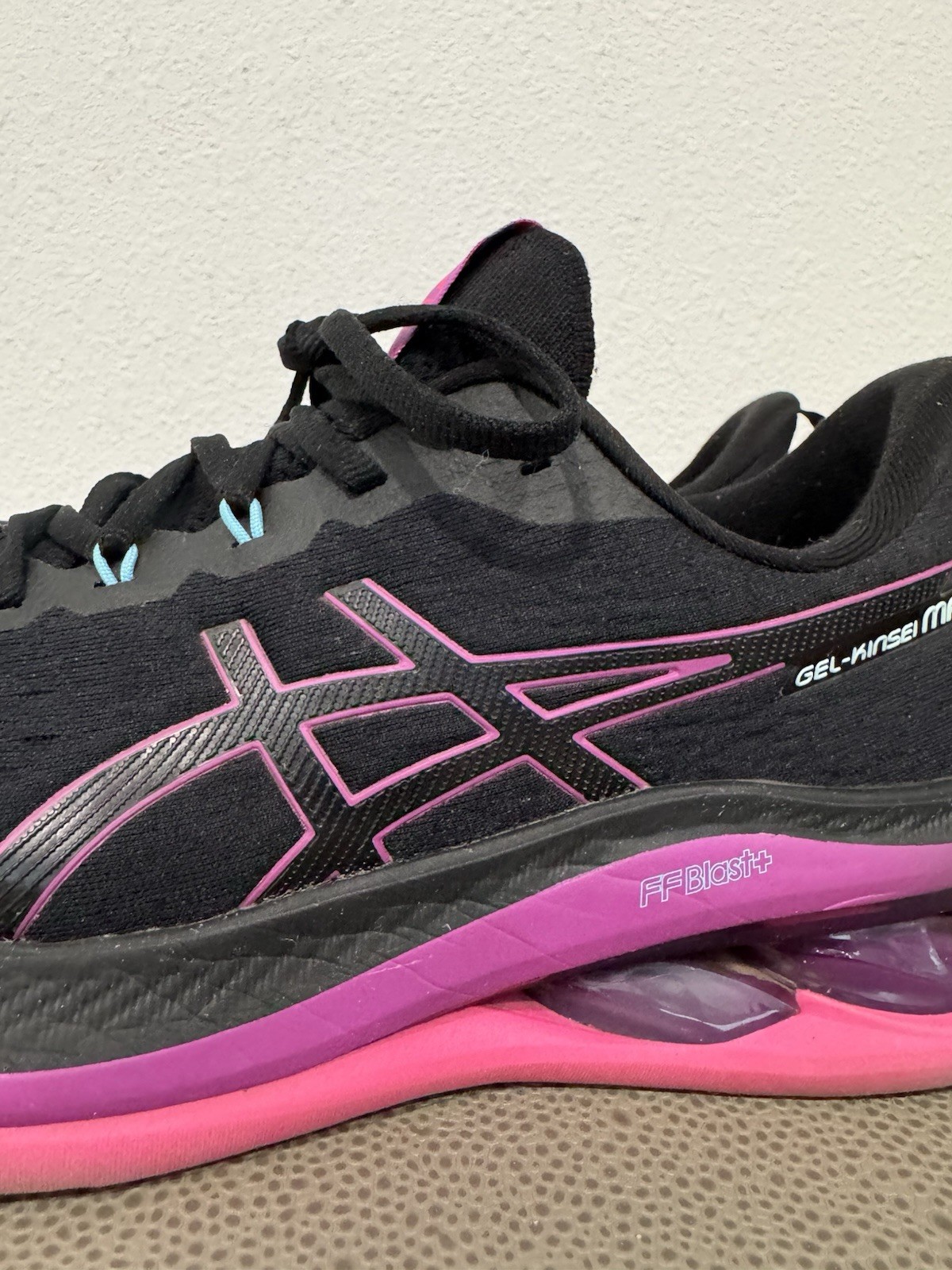 Asics Gel Kinsei Max Sneakers Running Shoes Women’s Size 11 Black / Pink