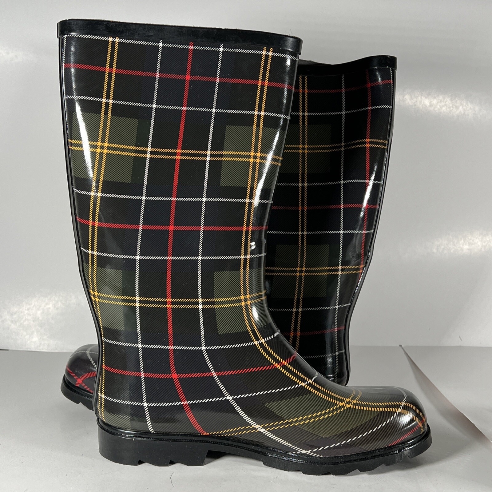 Nomad Black Rain Green Multi Plaid Womens Size 9 SEE PICTURES