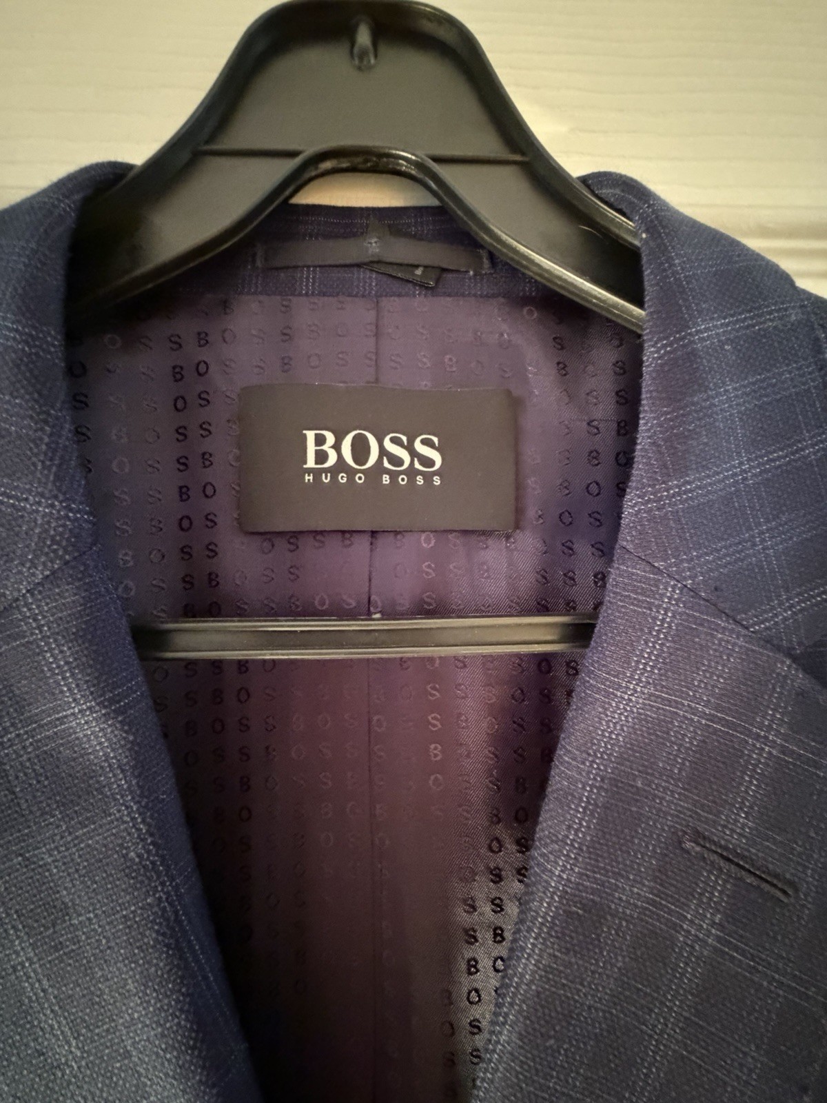 Men’s 40 R Hugo Boss Huge Blue Windowpane Check Plaid 100% Wool Flat Front Suit