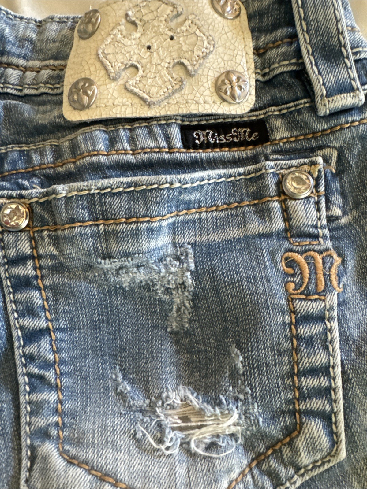 MISS ME Jeans Rhinestone Low Rise Denim Shorts Size 27