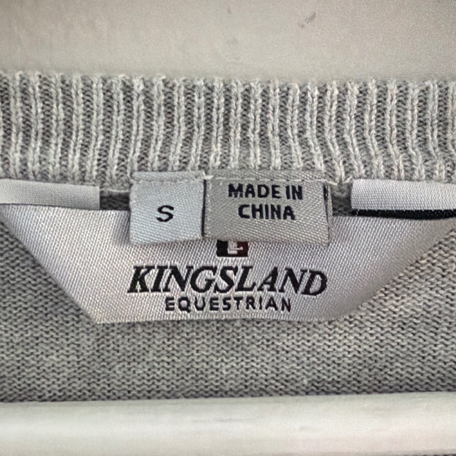 Kingsland Equestrian Womens Gray V-Neck Sweater Stripe Logo Size Small