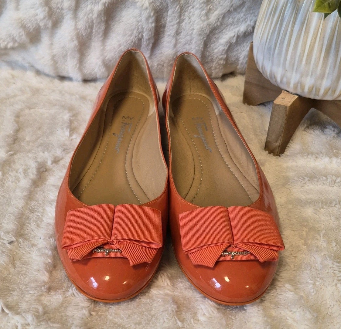 Salvatore Ferragamo My Cherie Ballet Flats Orange Patent Leather Bow Size 8.5 M