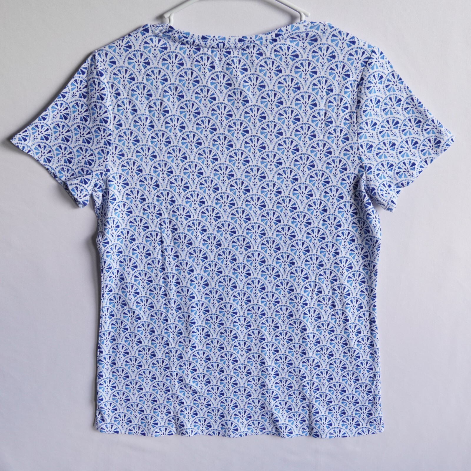 Croft & Barrow Blue White Premium Comfy Soft Floral Blouse Hospital Workwear
