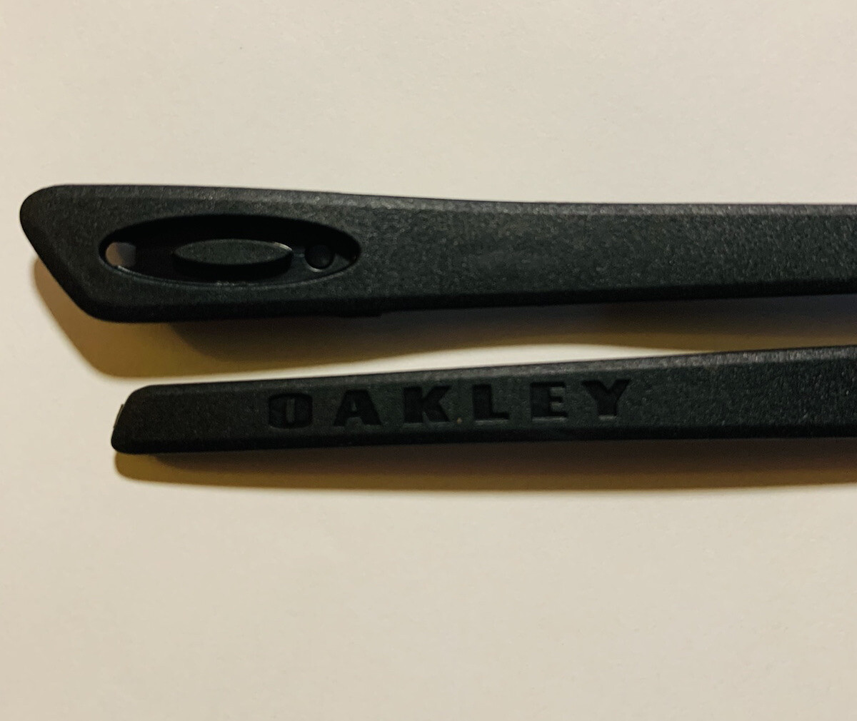Authentic Oakley Turbine OO9263 Rotor OO9307 Turbine XS OJ9003 Black Ear Socks