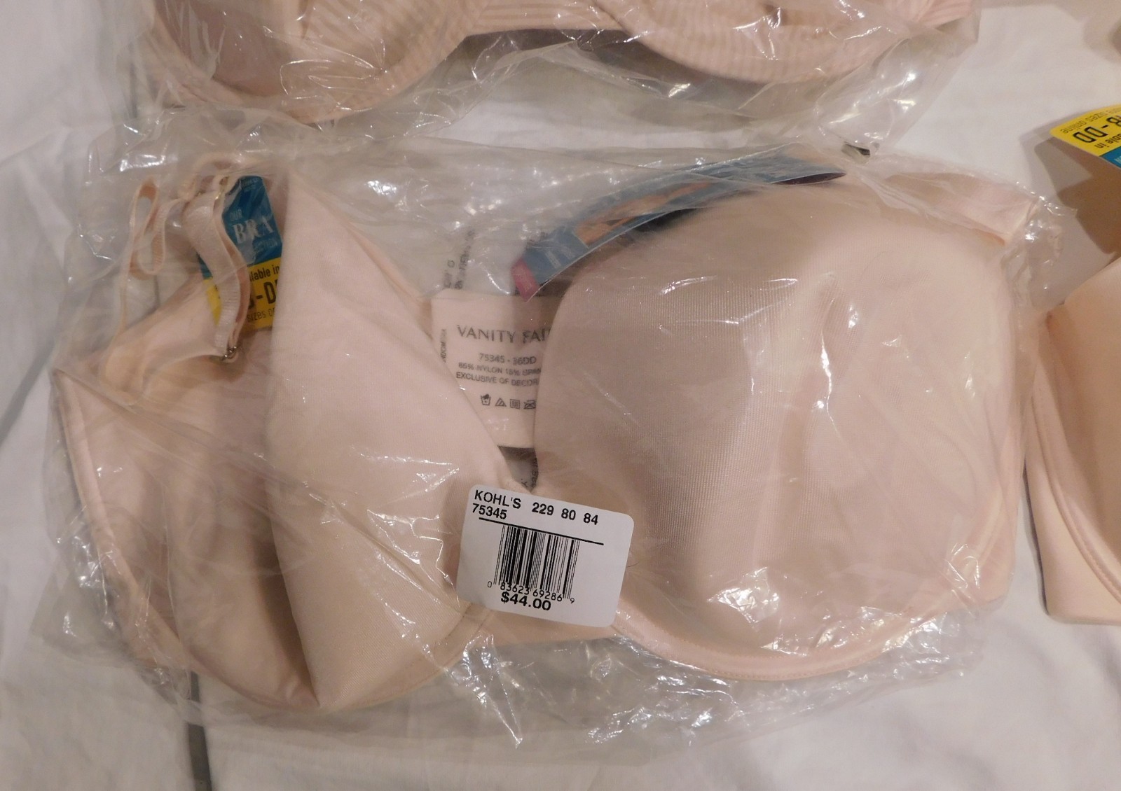 7 Vanity Fair Beauty Back Full Coverage Bra 36DD 75345 – New – READ DETAILS