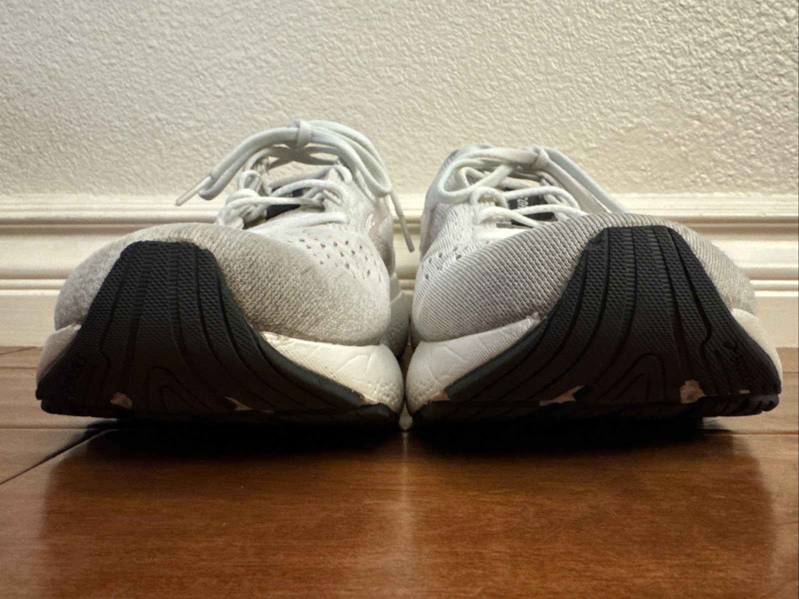 Brooks Ghost 16 Mens Size 11 Coconut Chateau Forged Iron Athletic Running Shoes