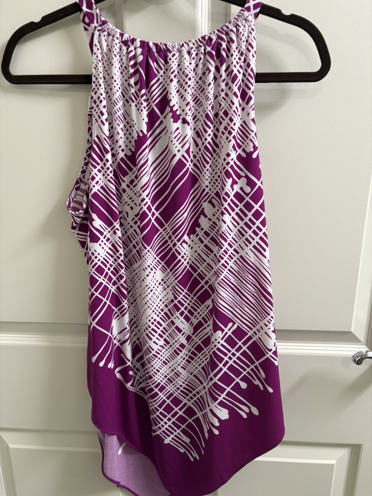 ALFANI Ring Neck Scarf Top M Printed Halter Metal Accent Asy Hem Fushcia MINT
