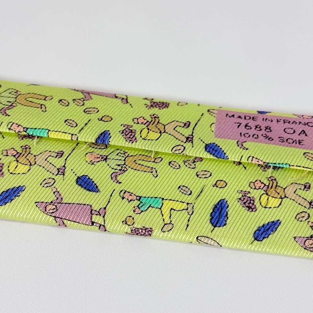 HERMES All-over Pattern Silk Necktie Greenish Made in France 146cm 9cm Pre-owned