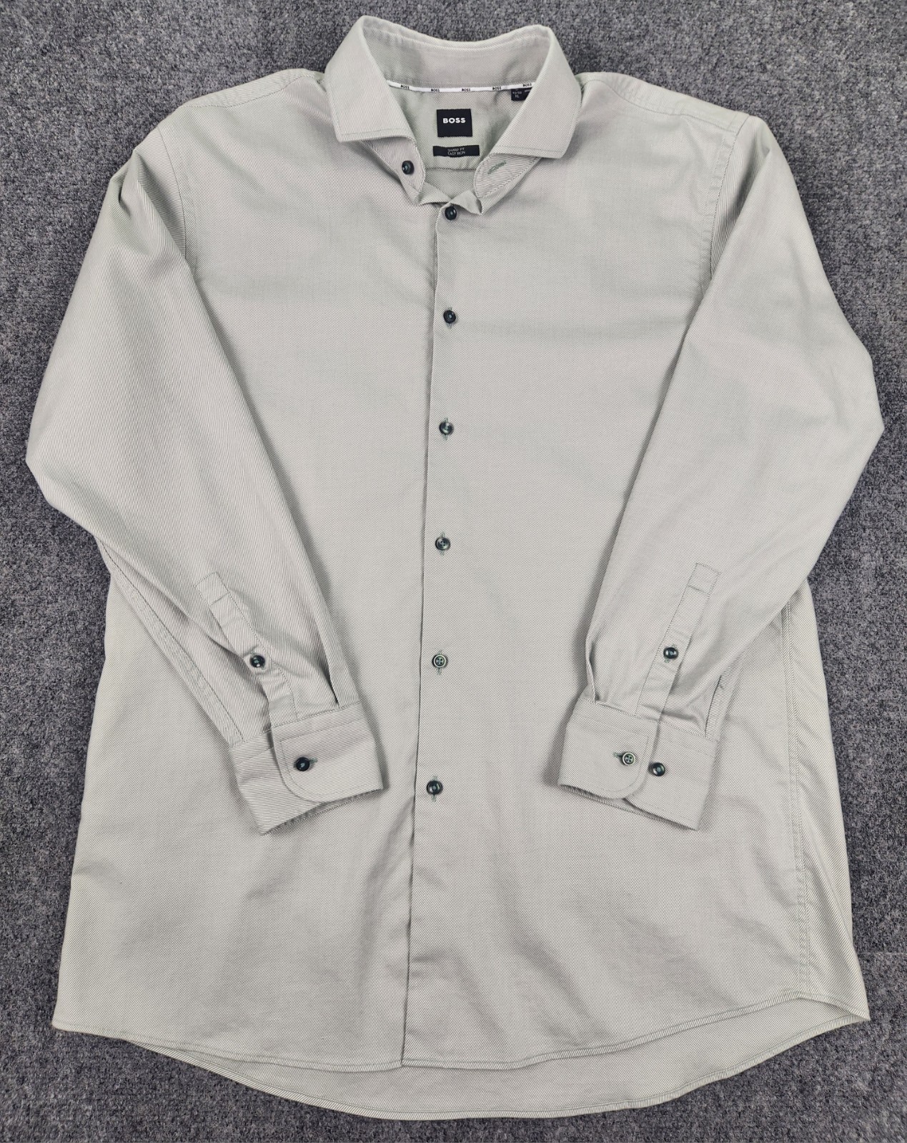 BOSS Sharp Fit Easy Iron Dress Shirt Mens XL 17 32/33 Light Green Cotton Stretch